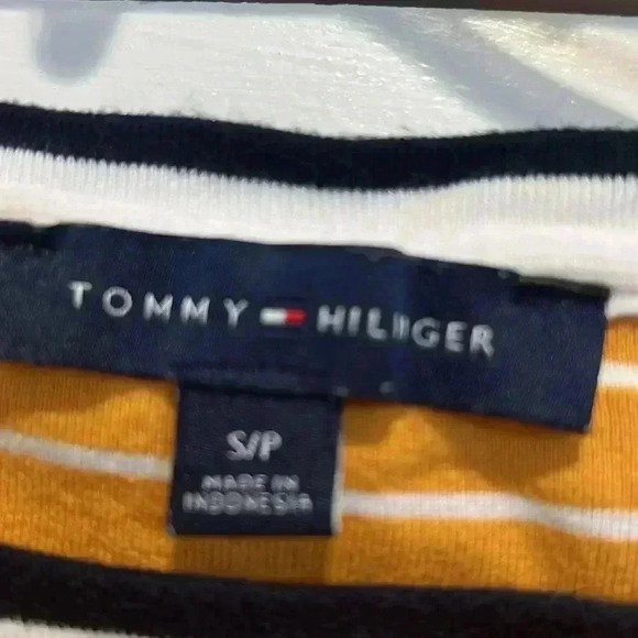 Tommy Hilfiger gold and white striped tee with navy blue trim size S/P. - Picture 3 of 6